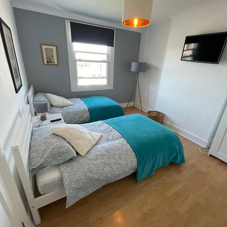 The Palms Brighton Villa ภายนอก รูปภาพ