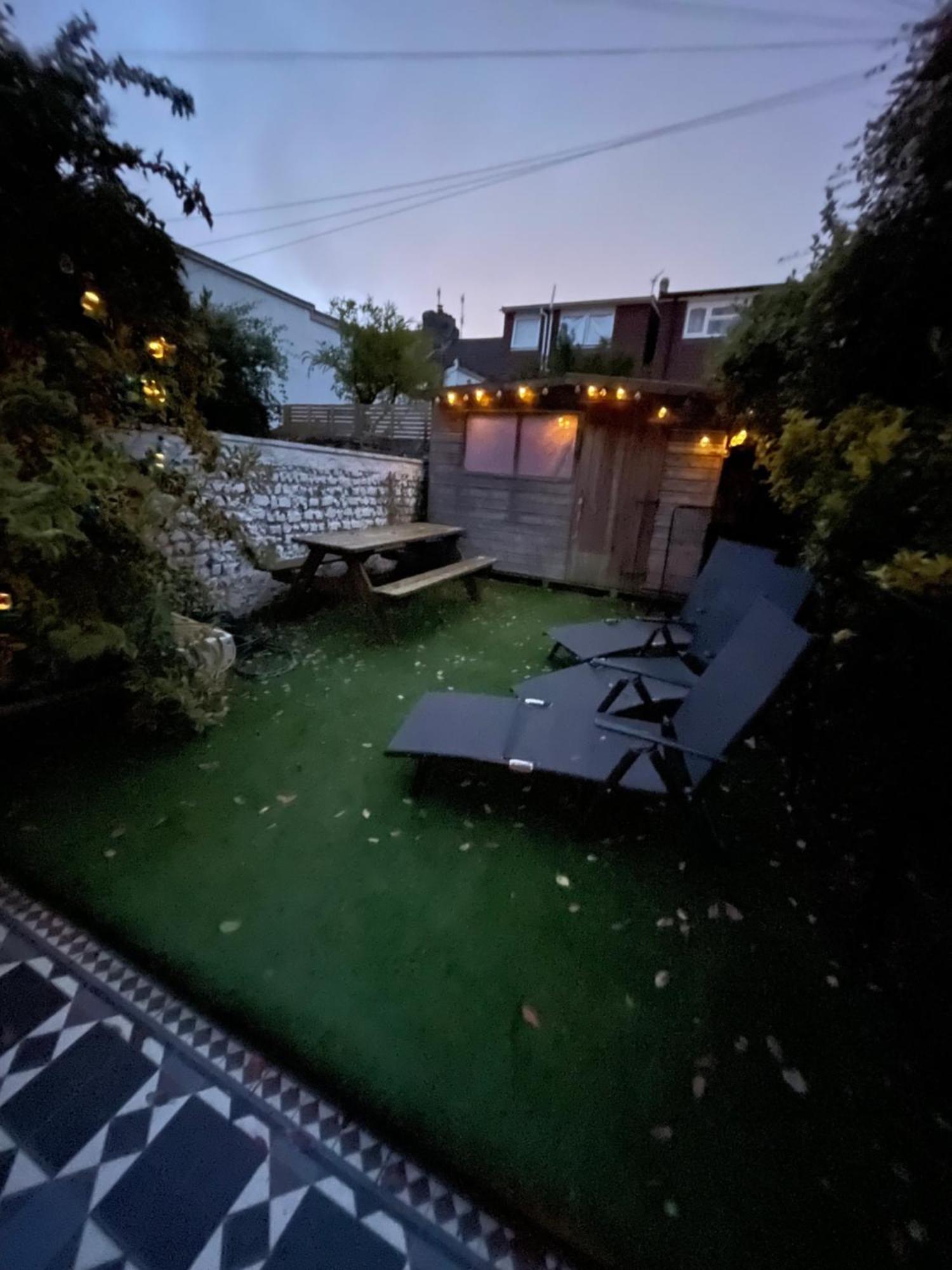 The Palms Brighton Villa ภายนอก รูปภาพ